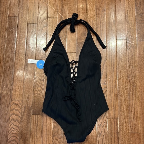 NWT Signature Cupshe swimsuit - Picture 4 of 8